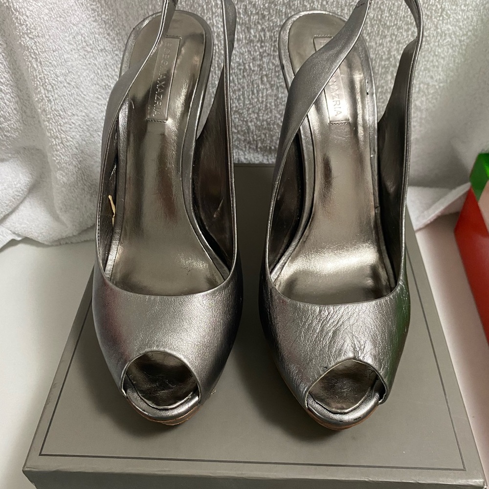 BCBG heels